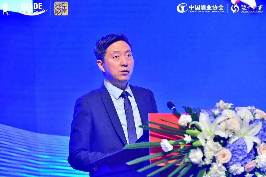 白酒面臨結(jié)構(gòu)性隱憂，濃香酒如何重構(gòu)品類價(jià)值？