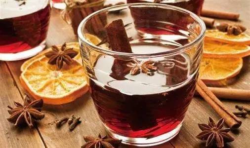 紅酒的養(yǎng)生之道，女性朋友喝紅酒的好處