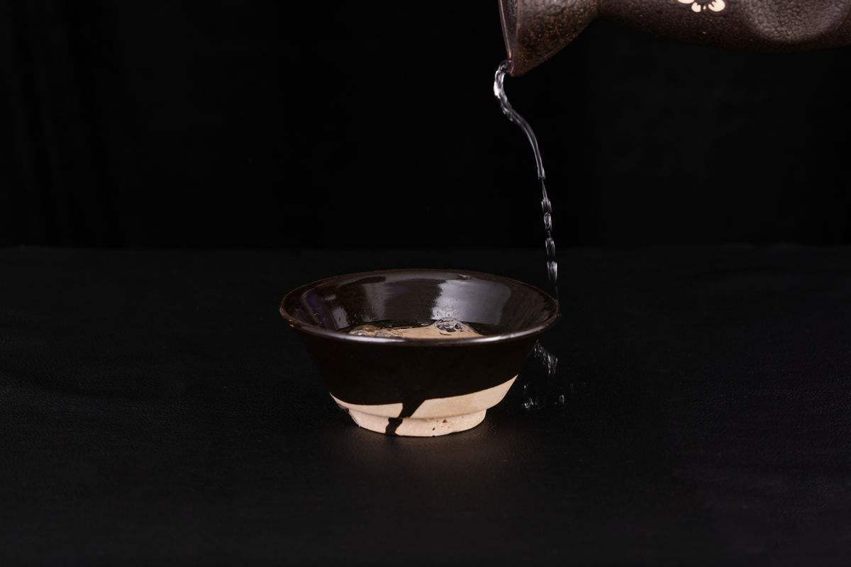 女人喝白酒的功能有哪些呢？