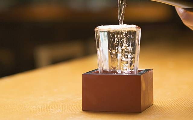 白酒喝后會上頭、會口干的原因