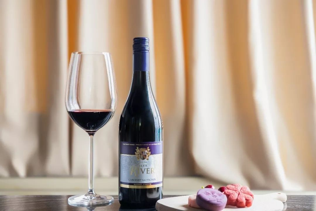 未成年人兒童不能喝葡萄酒是不是？