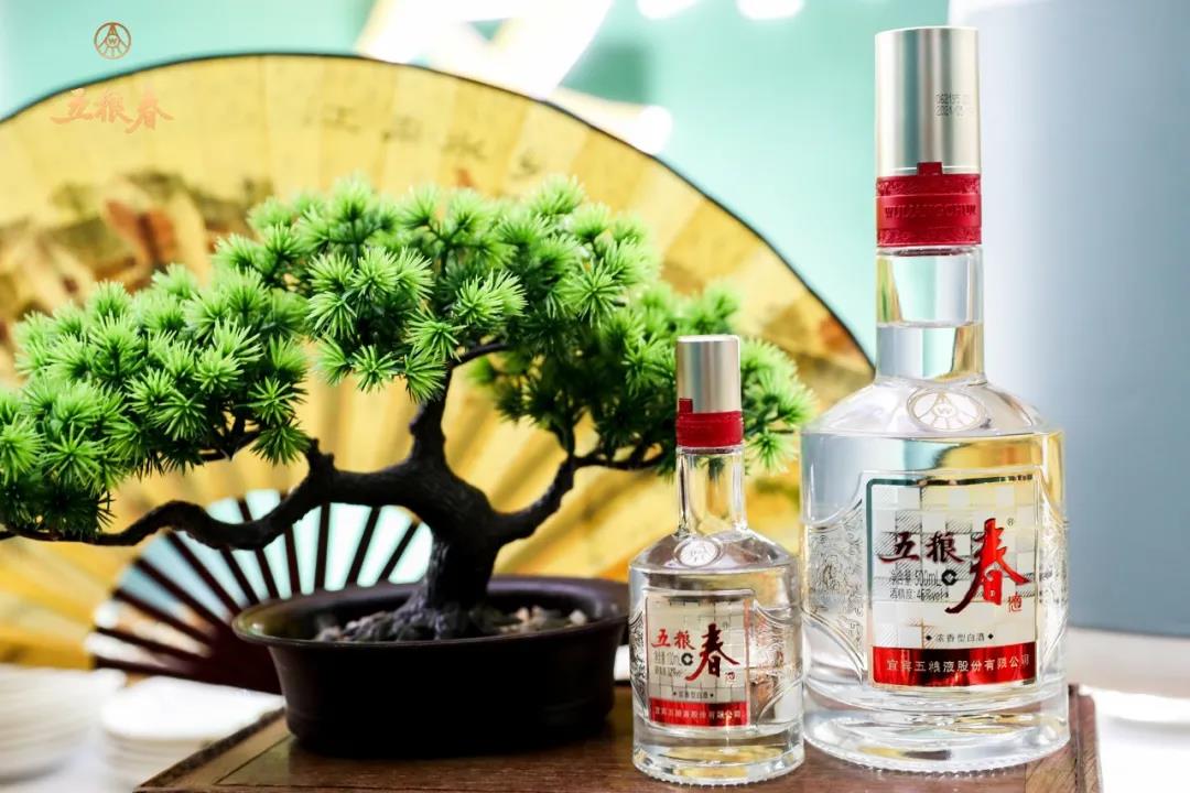 五糧春迭代煥新，劍指中高端“超級(jí)品牌”，