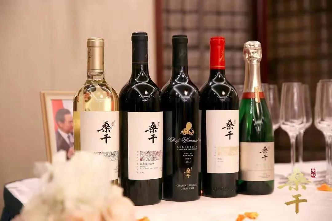 長(zhǎng)城桑干提價(jià)，消費(fèi)者為何愛(ài)上國(guó)產(chǎn)高端酒？