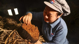 從細(xì)節(jié)看茅臺：一瓶茅臺酒與8100多個(gè)人工