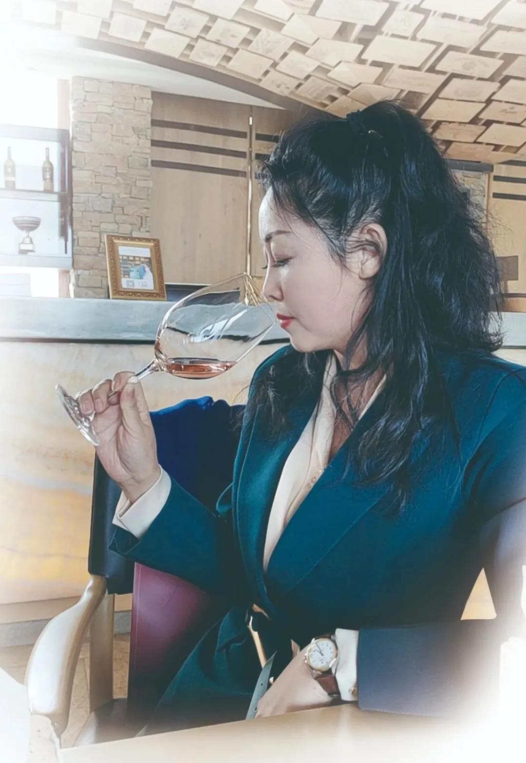 李亞麗：酒飲消費(fèi)，給不同年齡段“貼標(biāo)簽”
