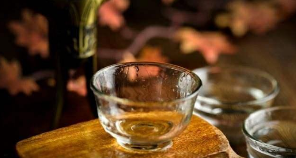 女性能喝白酒嗎？女性喝白酒的作用
