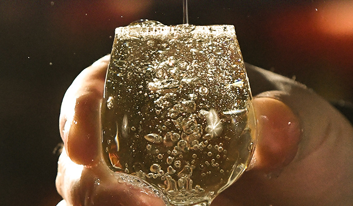 白酒啤酒混著喝會(huì)如何？有什么壞處？