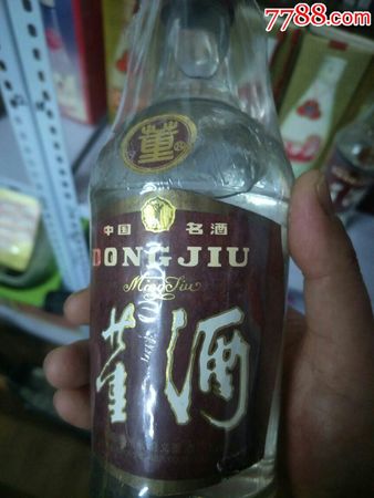 1996年生產(chǎn)59度董酒價格(96年董酒59度價格)