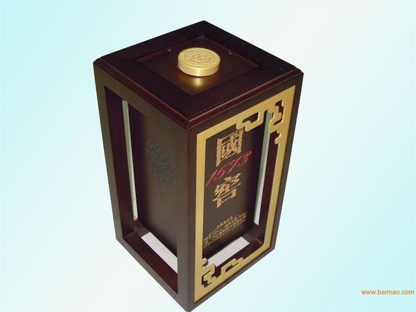 木盒茅臺(tái)國(guó)窖(木盒茅臺(tái)國(guó)窖V50多少錢)