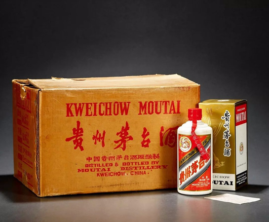 瀘州醇42度白酒紅瓶多少錢(qián)一箱(瀘州醇柔和6白酒42度價(jià)格)
