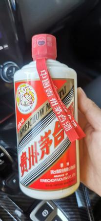 53度茅臺(tái)市場價(jià)多少錢一瓶(茅臺(tái)53度價(jià)格多少錢一瓶)