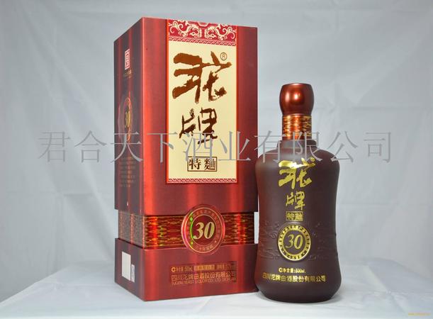 沱牌特曲35度價(jià)格(沱牌特曲35度價(jià)格多少錢(qián)一瓶)