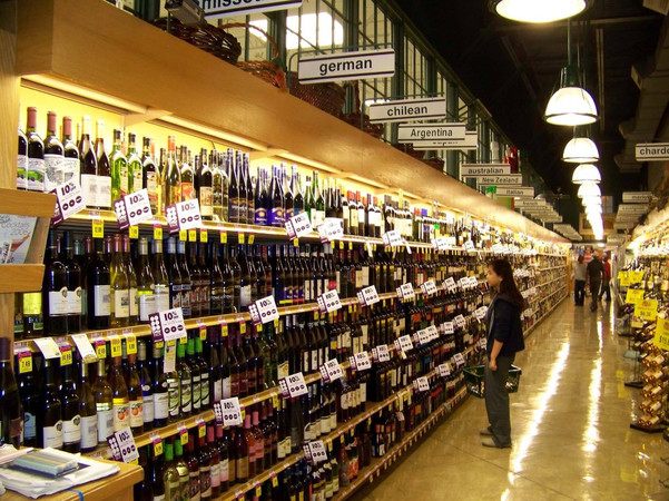 連鎖店?duì)I銷酒怎么開(怎樣開連鎖酒店)